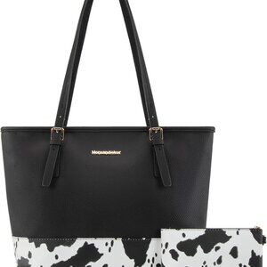 Fashion-Forward Vegan Leather Shoulder Bag with Adjustable Comfort - 16.5" x 5"